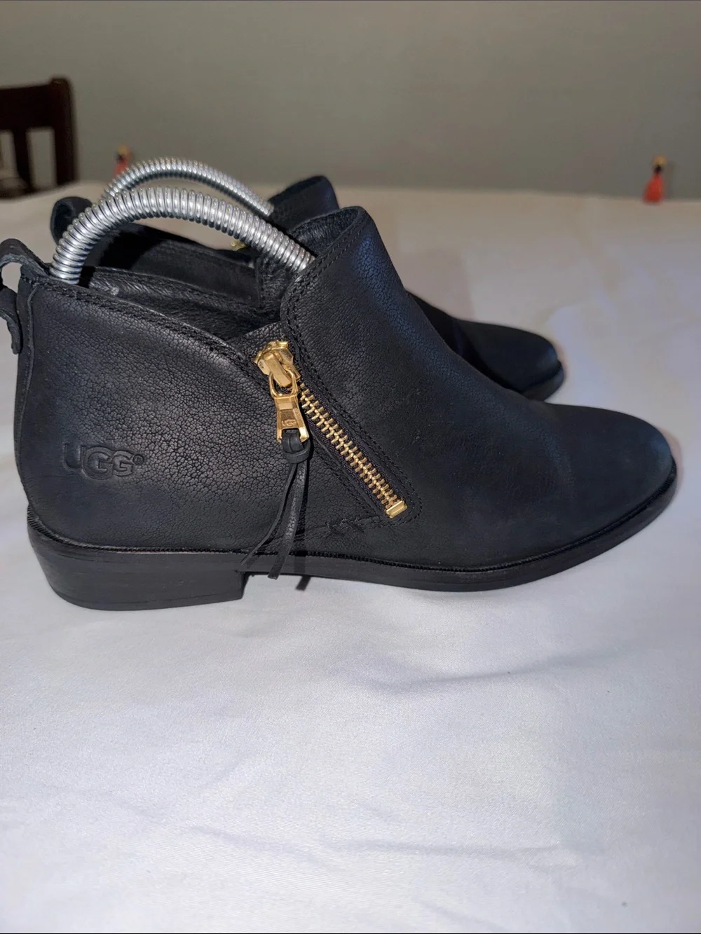 Ugg Boots Glee ankle booties SZ 7.5